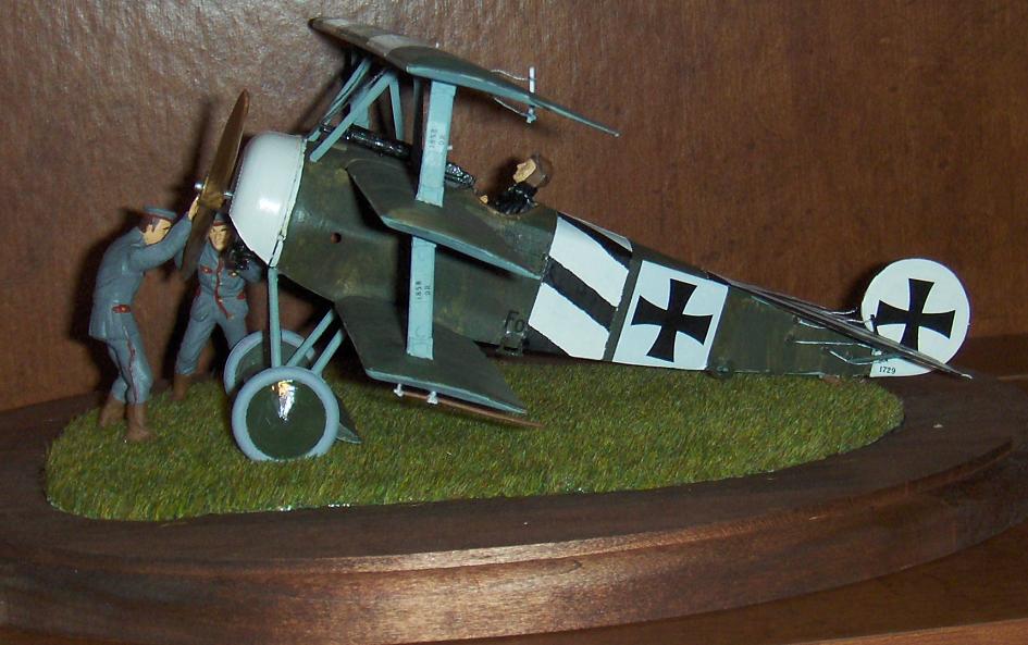 Revell WW1 Aces kit, 1/28 scale Fokker Dr.I | Large Scale Planes