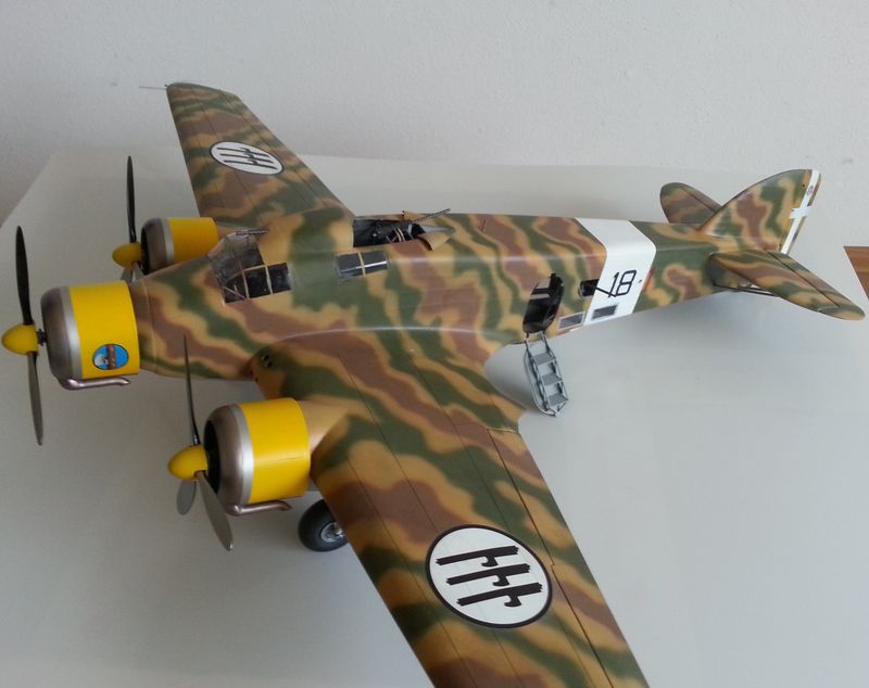 Modello pressofuso Savoia-Marchetti SM.79 Sparviero Bomber WW2 Scala Aerei JJ20 1:144