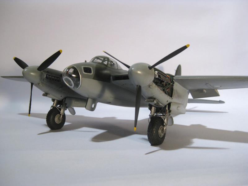 IV Model Aircraft Kit REVELL 04758 1:32 De Havilland Mosquito Mk