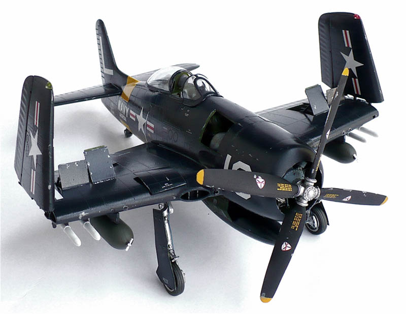 Trumpeter 132 F8f 1 Bearcat Large Scale Planes