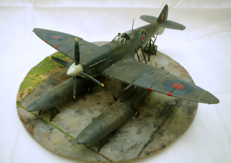 Trumpeter 1/24 Supermarine Spitfire Mk. Vb Floatplane