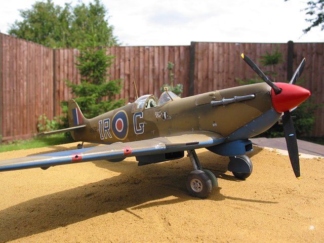 large scale spitfire model kit
