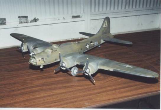 B-17F.jpg