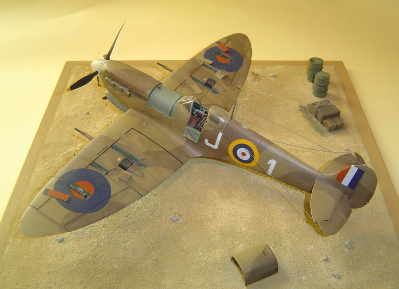 Hasegawa 1/32 Spitfire Large Scale Planes