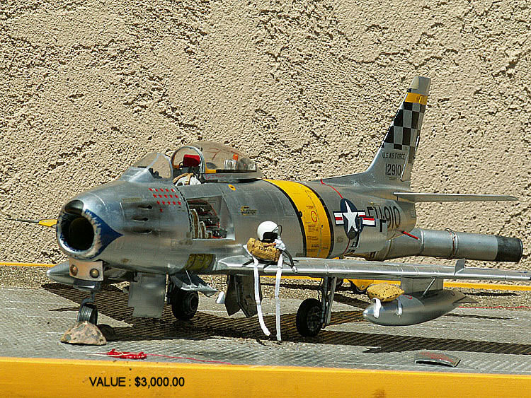 ください ヤフオク! - 1/32 Fー86F SABRE(ノースアメリカン) 模型飛