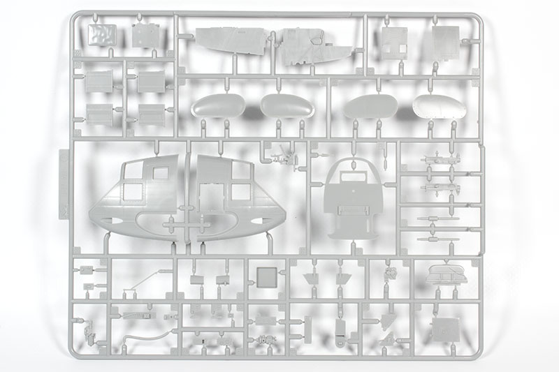 HK Models 01E040: A-20J/K Havoc / Boston IV | Large Scale Planes